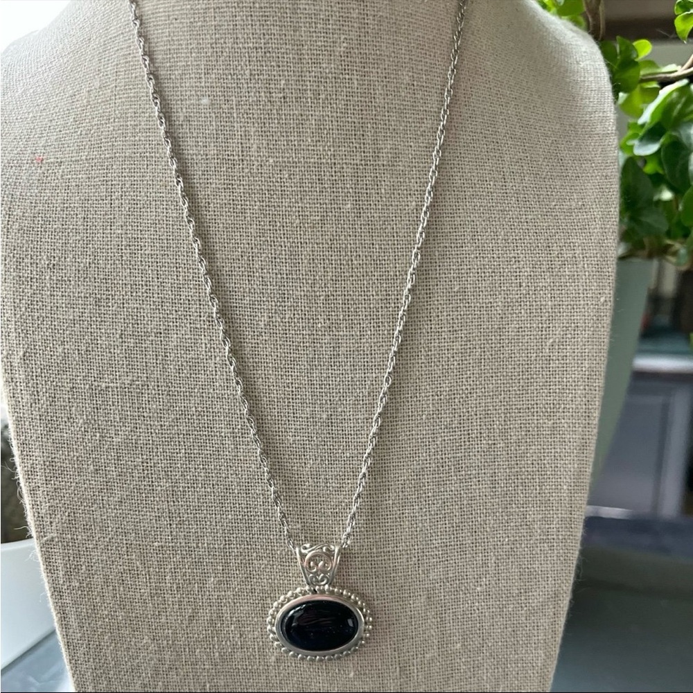 N158 Sterling silver chain sterling onyx oval pendant by Nevada Silversmith 18" - Picture 4 of 9